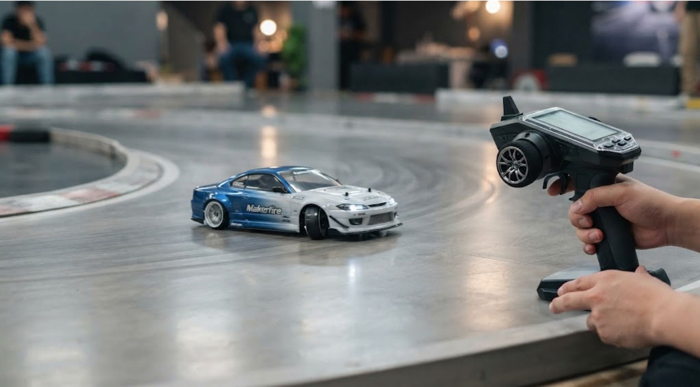 How to Choose a Car Drift Remote Control for Better RC Drifting